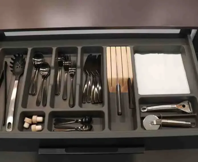 Cutlery Organizer